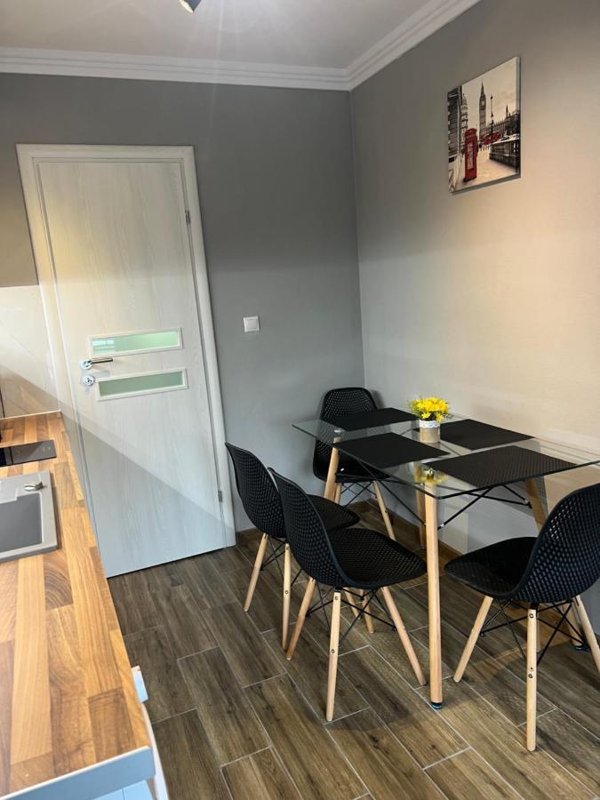 Benny & Bella Guest House Oradea Extérieur photo