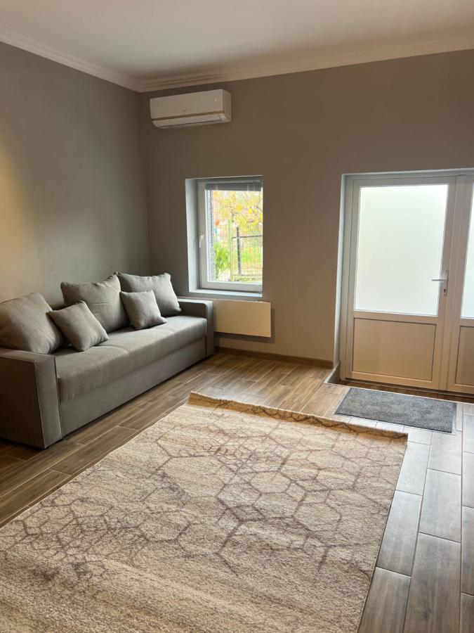 Benny & Bella Guest House Oradea Extérieur photo